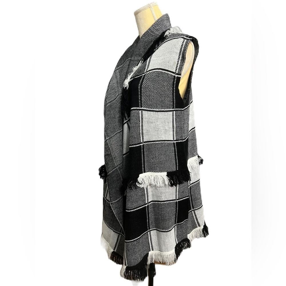 Checker Beautiful Womens‎ Pullover Cardigan Shawl Size Medium - Picture 3 of 7
